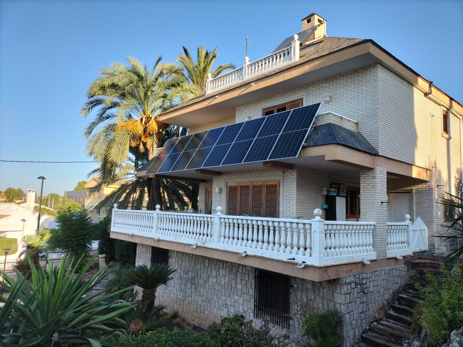 Instalación de placas solares por Calisau