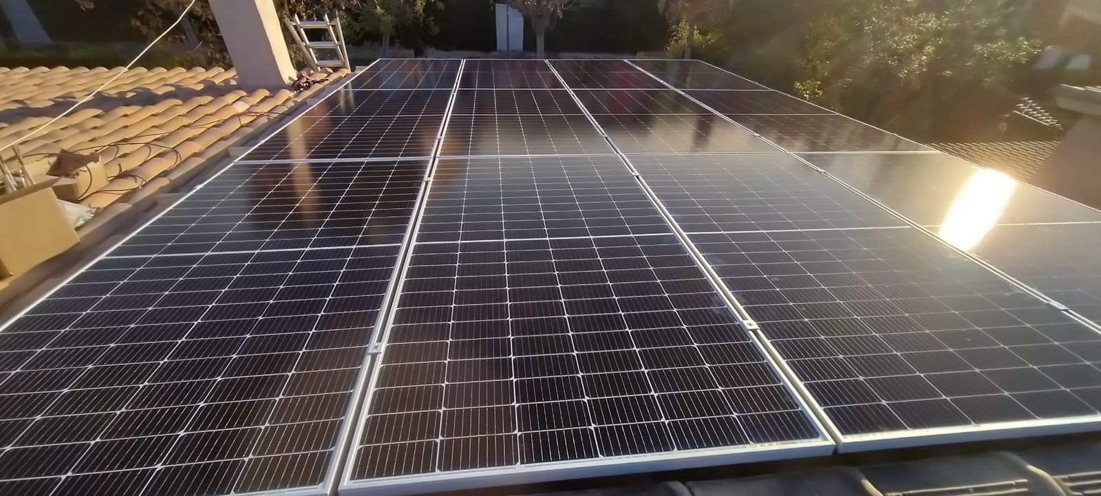Instalación de placas solares por Calisau